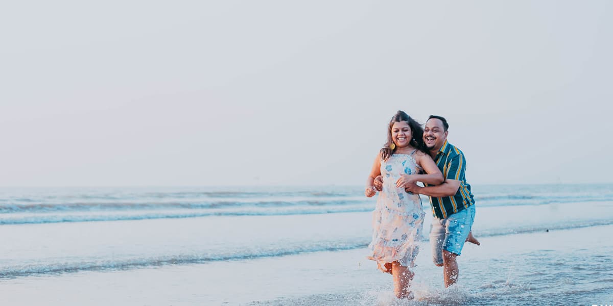 2. Candid Wedding Stories